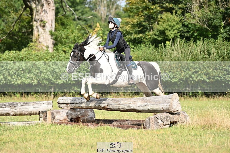 250821B-110327-00020 - Group A - Emily