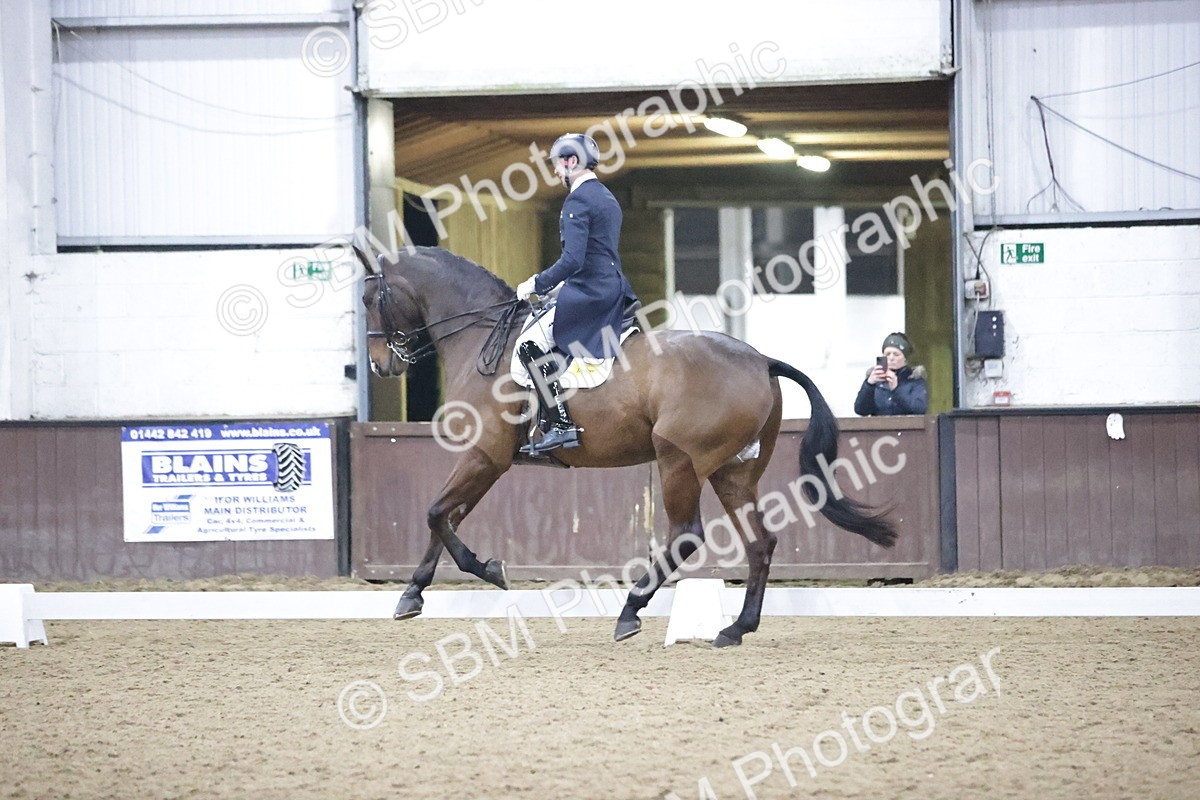 SBM_009157 - Class 16-17-19-21 - ADV 101-FEI PSG-FEI INT I-GP