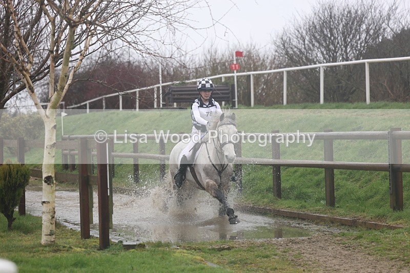 3E7A7530 - Class 2: 80cm Part 2