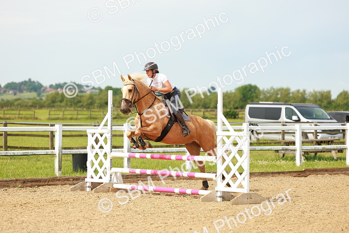 SBM_000244 - Class 1 - Clear Round