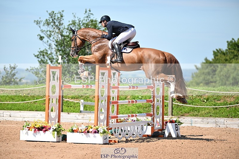 240718A-111935-04738 - Cls 1, 3 Star Small Tour 1.35m