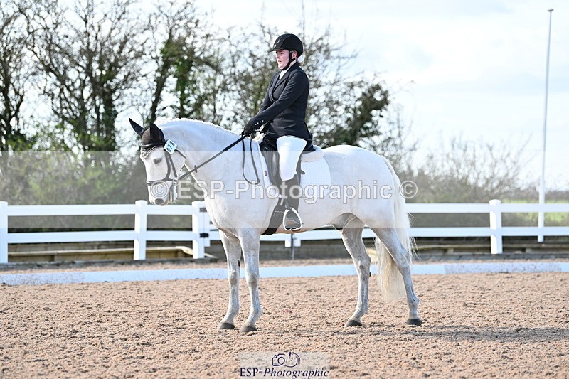 240324A-151344-04451 - Novice 27, 14.30 to 15.25