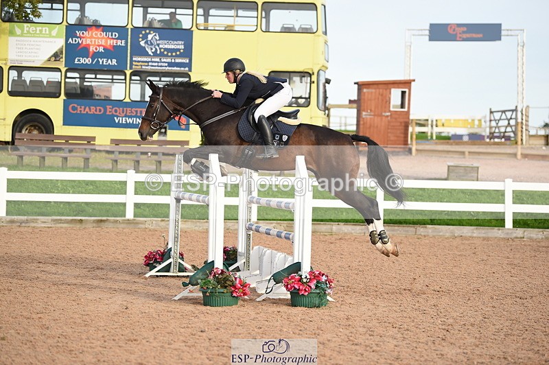 231015A-164424-09385 - Cls 27 1.10m Amateur Q 2nd R