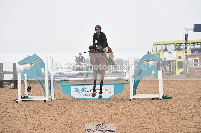 230916A-165104-05667 - Cls 19 Snr 1.10m Derby