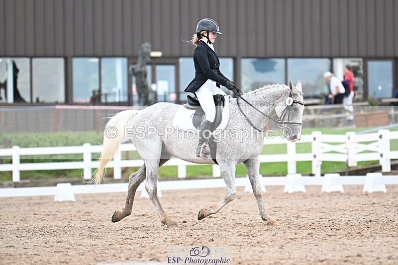 250907-125525-08477 - 009-Terri.EllawayTagula.Passion