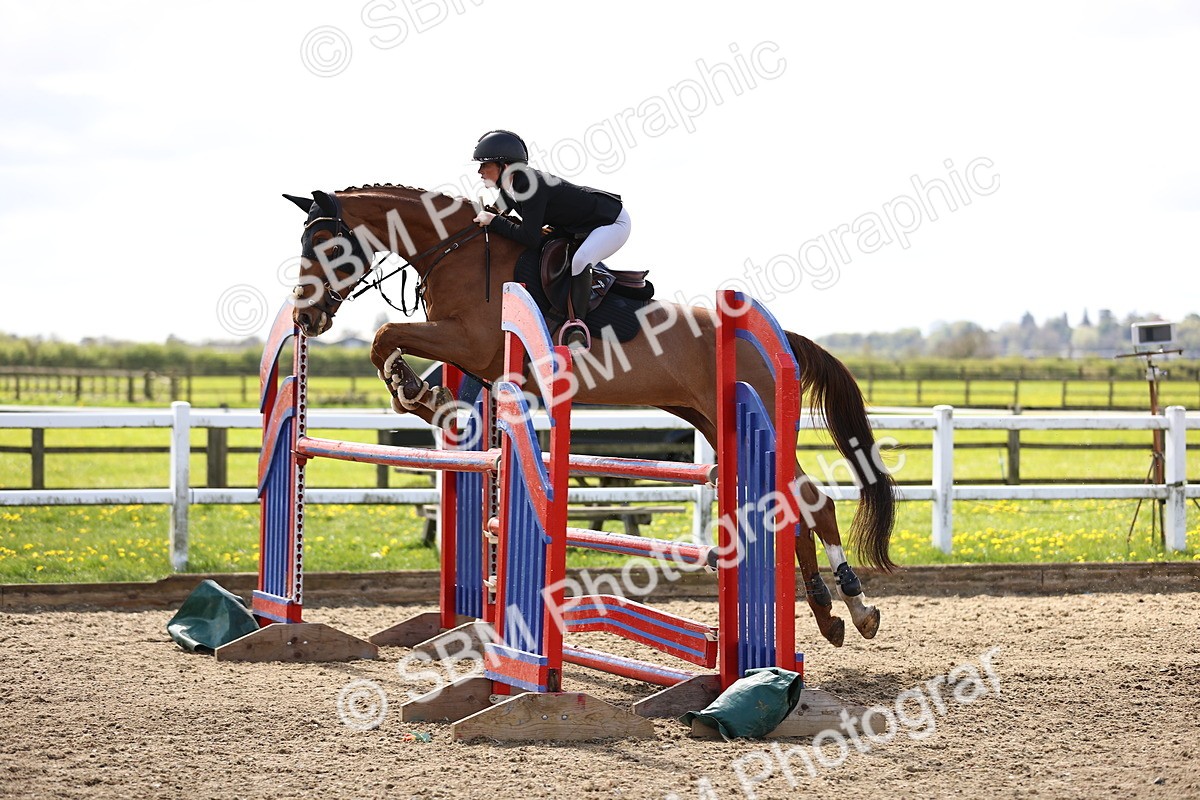 SBM_004312 - Class 17 - Senior Newcomers - 1.10m