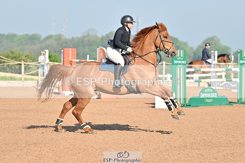 240512A-083352-16418 - Cls 47 Snr 1.20m Open