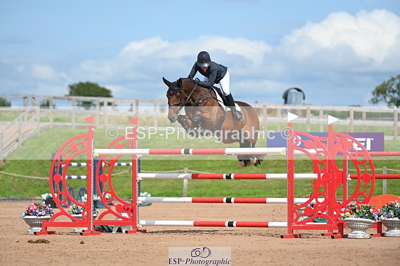 230721A-155940-07542 - Cls 10, 2 Star Big 1.45m Start to break