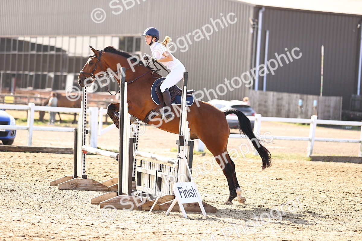 SBM_005490 - Class 8 - Clear Round