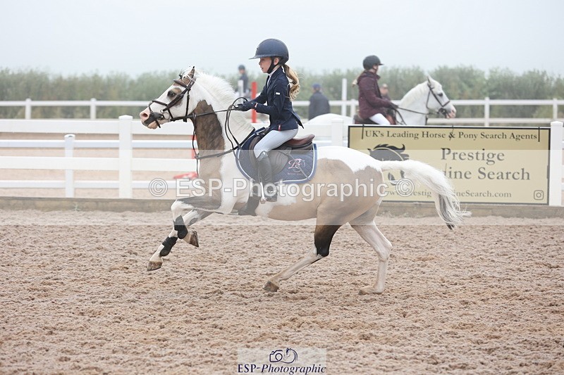 240630A-085843-11367 - Cls 30 British Novice and 80cm Open