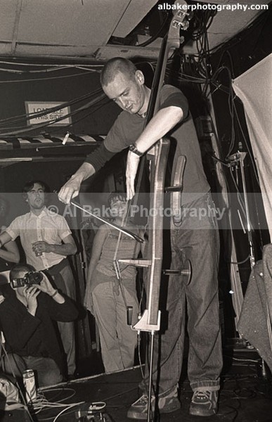 21 sneaky - Friends & Family @ the-roadhouse 18.11.00