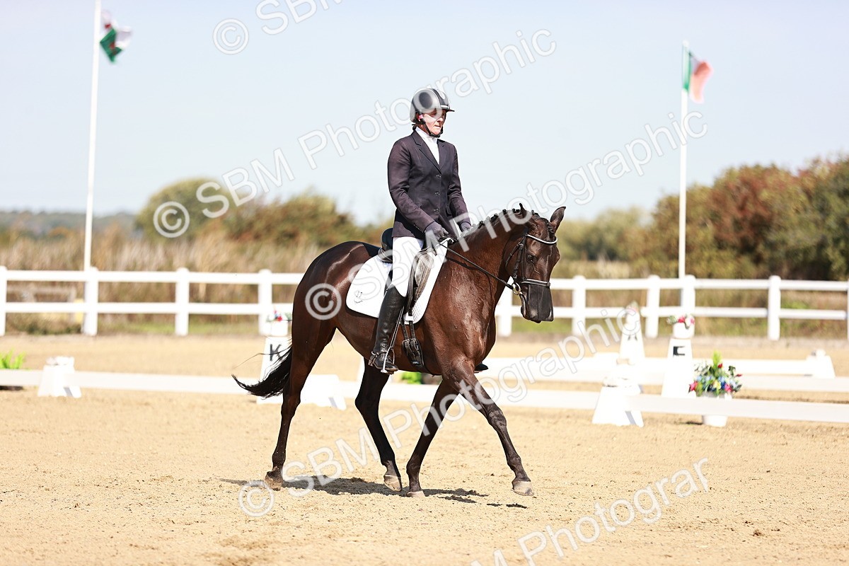 SBM_004490 - Class 12 - Novice 5 - 10.31-11.41