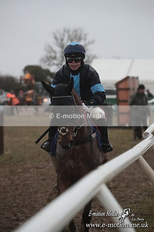 PtP 260125 1158 - Cocklebarrow Point-to-Point racing with the Heythrop Hunt 26/01/25