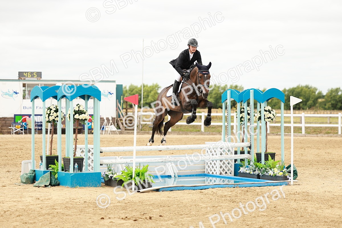 SBM_017727 - Class 21 - Senior Newcomers Championship 2d Rd