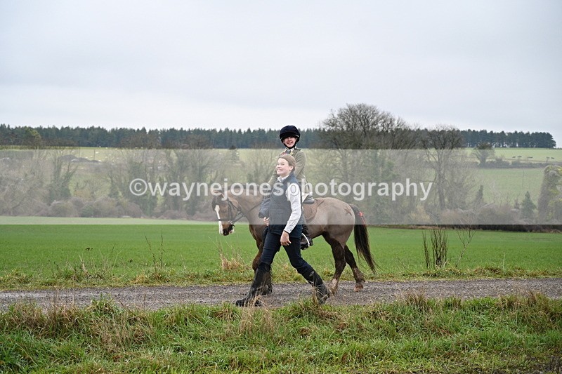 WJ7_9669 - Walk out..