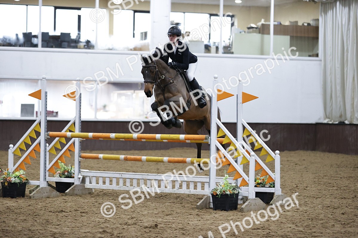 SBM_001225 - Class 4 - Senior Newcomers/ 1.10m Open