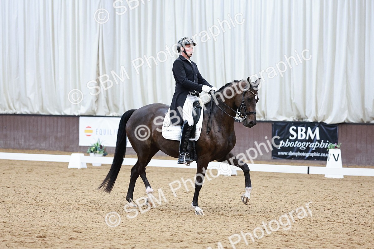 SBM_016681 - Class 5 - FEI INT II - 17.24-18.20