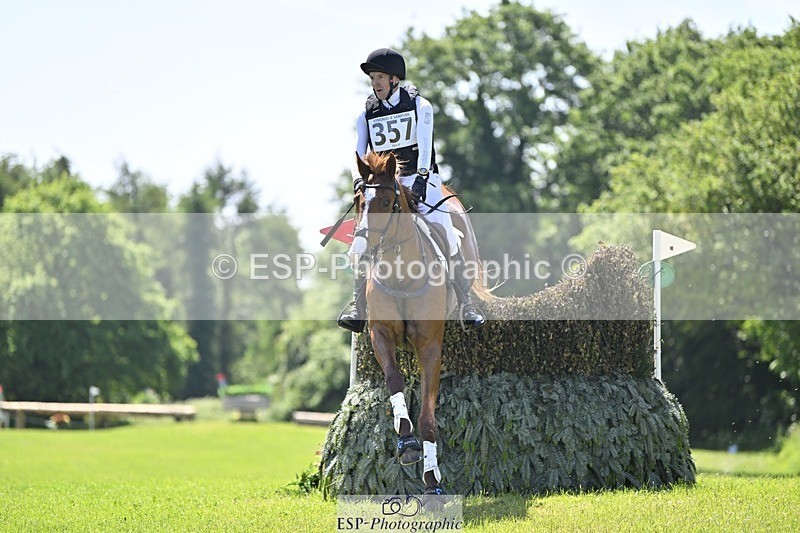 240525-113652-13068 - 357-OUGHTERARD_QUALITY-John_Westmore