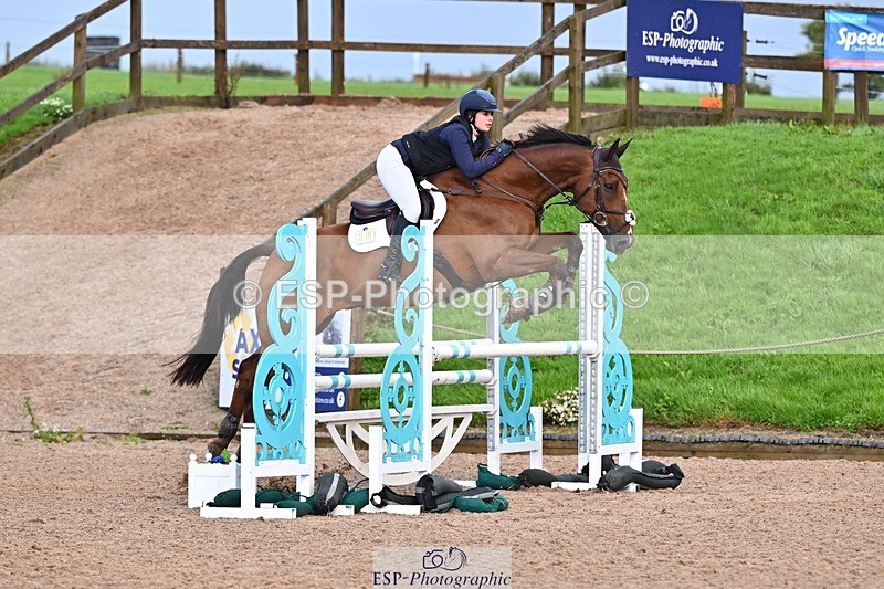 250912-161141-05379 - Cls 13 Snr 1.05m and 1.10m