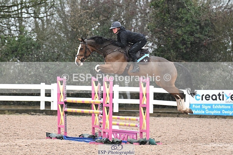 251205-123452-00500 - Cls 7 Snr Newcomers and 1.10m