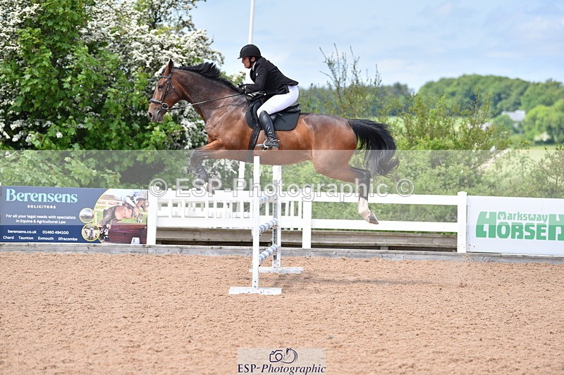 230531A-122314-00279 - Cls 4 Newcomers & 1.10m Open