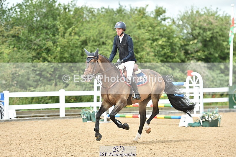 230723A-130746-12003 - Cls 24, 1 Star Gold 1.30m