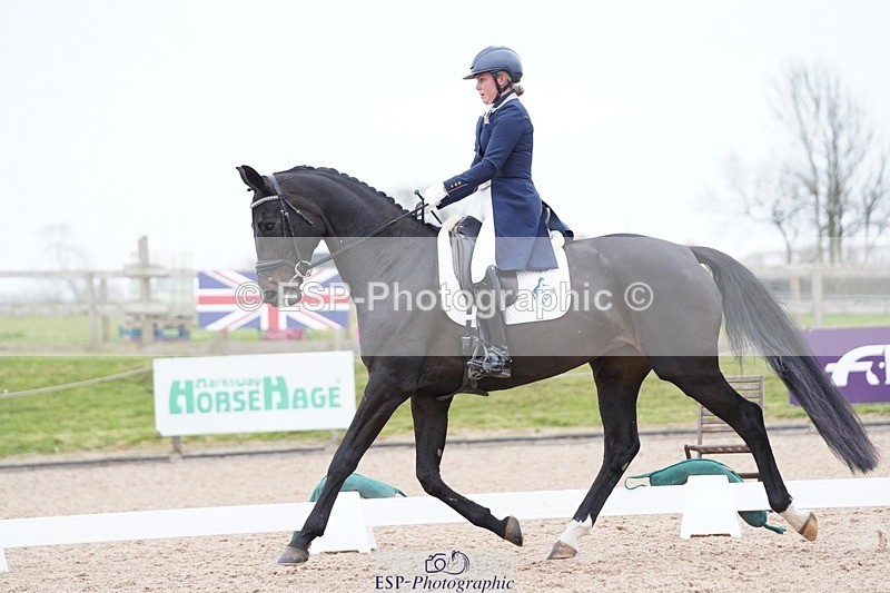 250403-160736-03246 - 003-Abbie.Newbury-Seagry.Firstamour