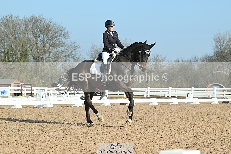 250403-082249-00352 - 018-Louise.Davison-Quamperfect