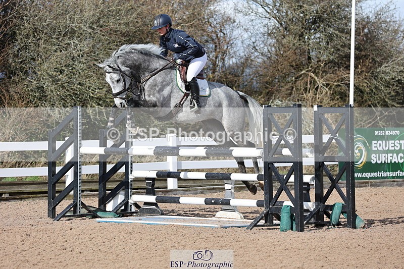 240223A-115638-01010 - Cls 4 Snr 1.05m Open