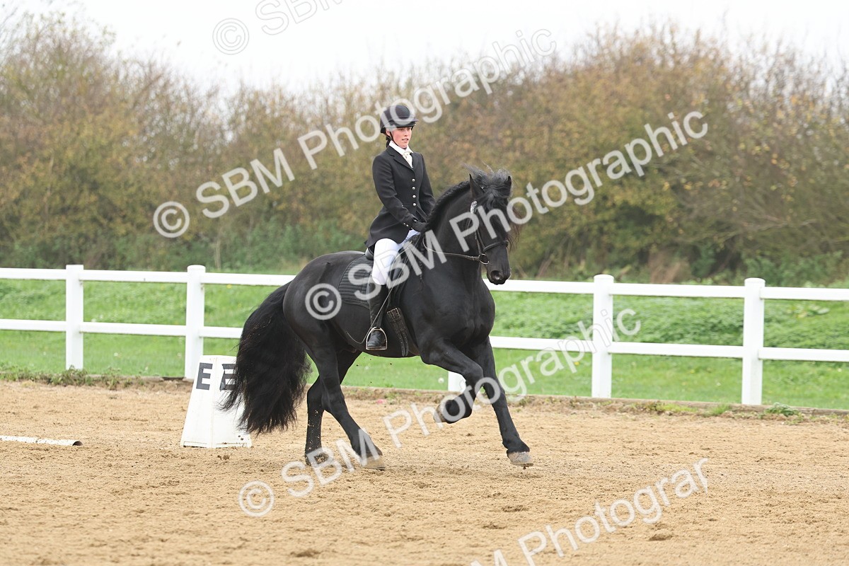 SBM_002540 - Class 5 - Novice 27