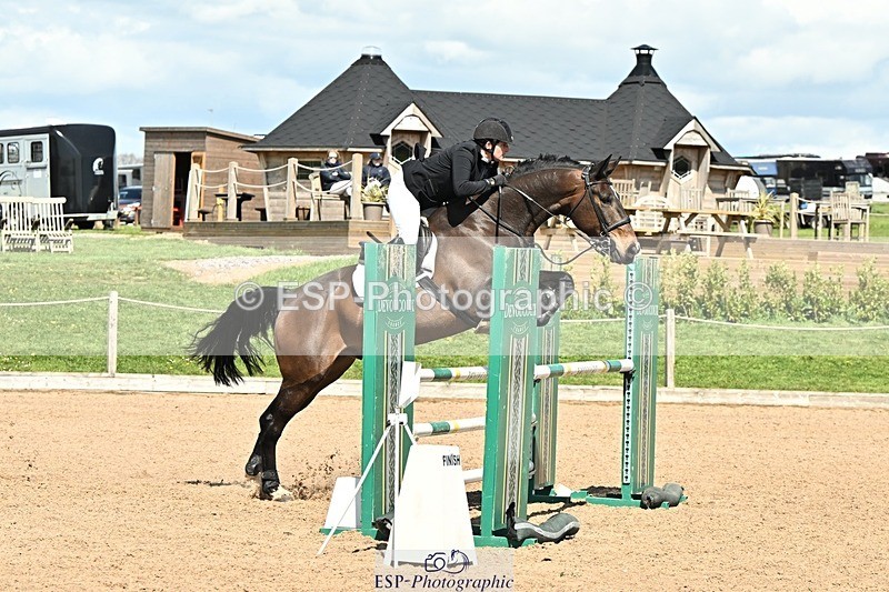 250416-134549-01237 - Cls 4 Newcomers and 1.10m