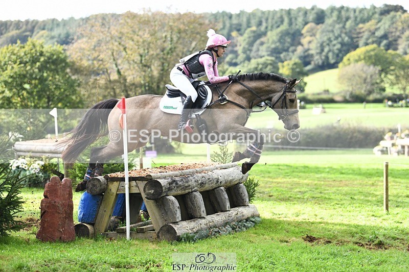 231021-153352-19532 - 498-SILVERLININGS.APHRODITE-Emily.Dobson-SC+XC