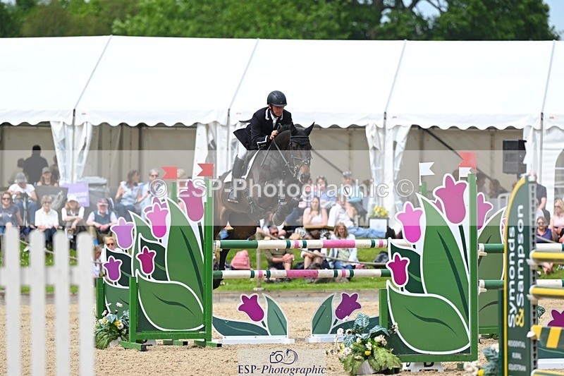 240525-144527-15851 - 507-DASSETT_ROCK_STAR-Tom_D_Crisp