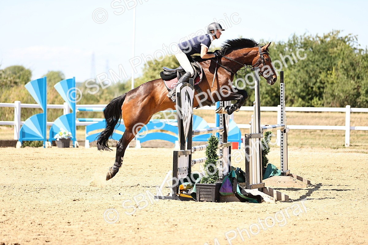 SBM_015018 - Class 15 - Senior Newcomers - 1.10m Open
