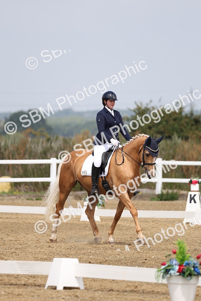 SBM_006117 - Class 6 - novice 6 - 11.50-12.46