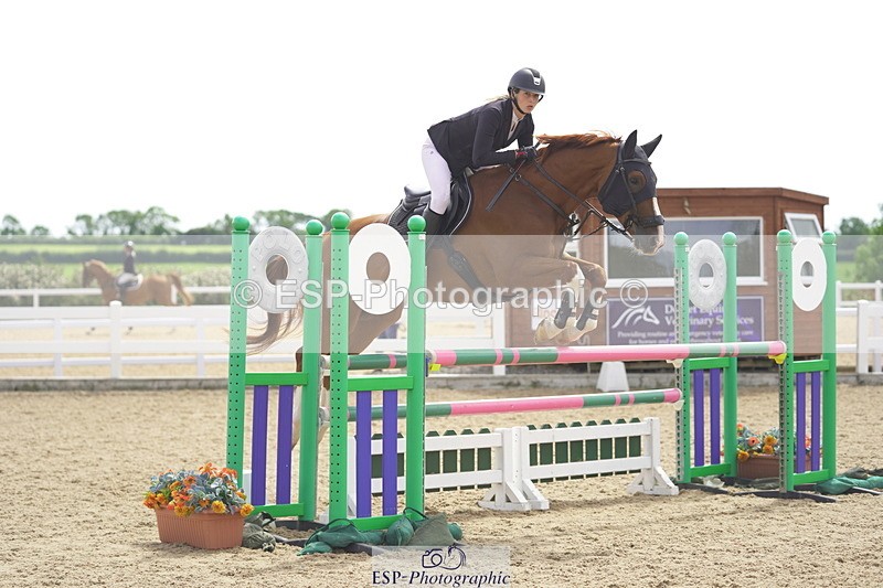 230729A-144040-06633 - Cls 24 1.05m Amateur Quali