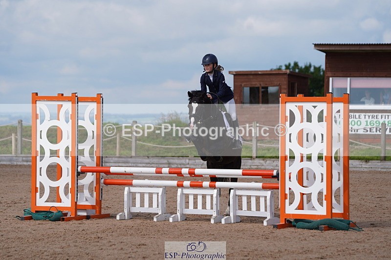 240713A-095440-00138 - Cls 3 A&B Pony BN & 80cm Open