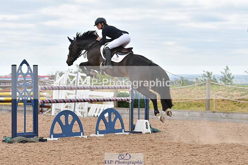 240609A-142940-06186 - Cls 19 Snr Foxhunter and 1.20m Open
