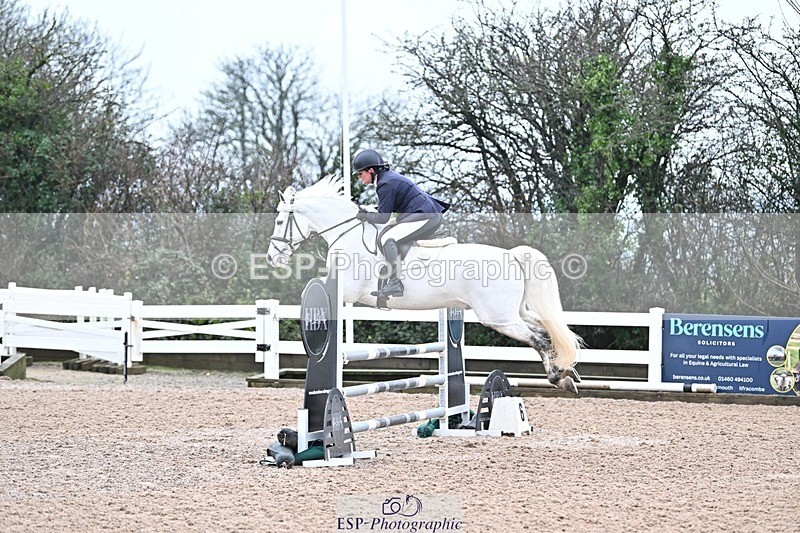 241127-093057-00024 - Cls 01A&B Brit Nov & 90cm Open