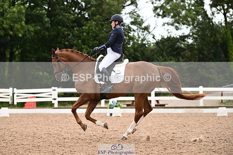 240815A-115102-00882 - 159-Verity.Perry-Bianchi