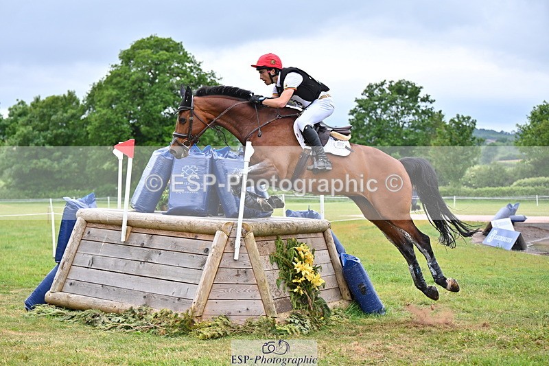 250524A-102921-09013 - A-058-Baptiste.Dehoorne-FAST.AND.DEVIL