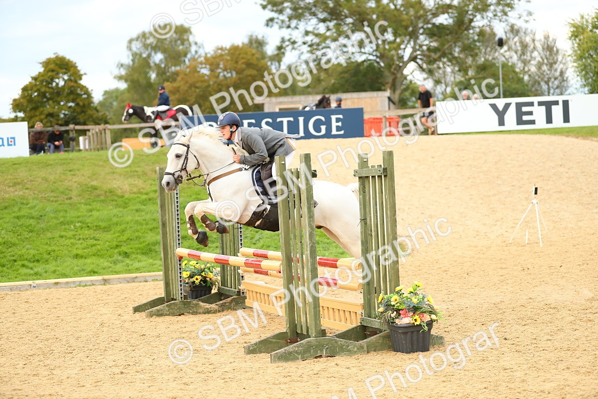 SBM_76125 - J19 - Junior 90cm Supreme Championship