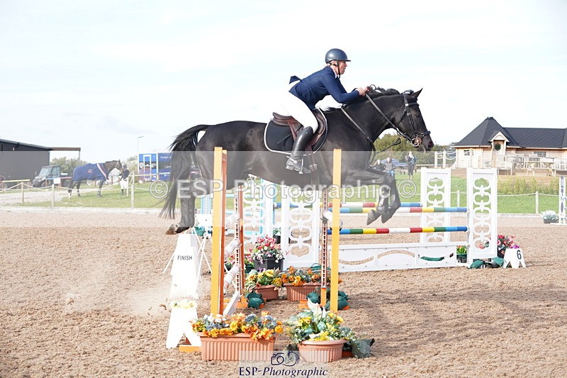 241005A-161652-05181 - SAT Cls 12 Snr Fox & 1.20m Open