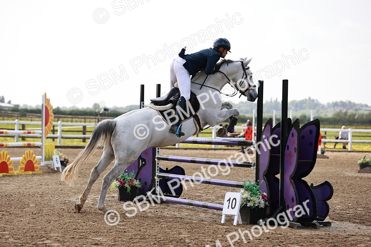  - Class 24 - Senior Newcomers - 1.10m