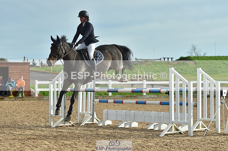 231111A-125558-01993 - Cls 12 Newcomers & 1.10m Open