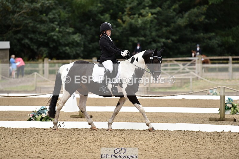 140109A-231814-08433 - 129-Nicole.Windley-Sweetcombe.Huntsmans.Girl