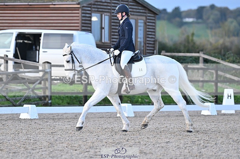 231105-161926-04065 - Cls 4 Novice 24 15.24 to 16.35 break