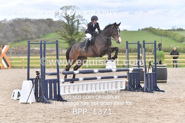 BPP_1371 - CLASS 15 SAT Senior BritiNovice/ 90cm Open