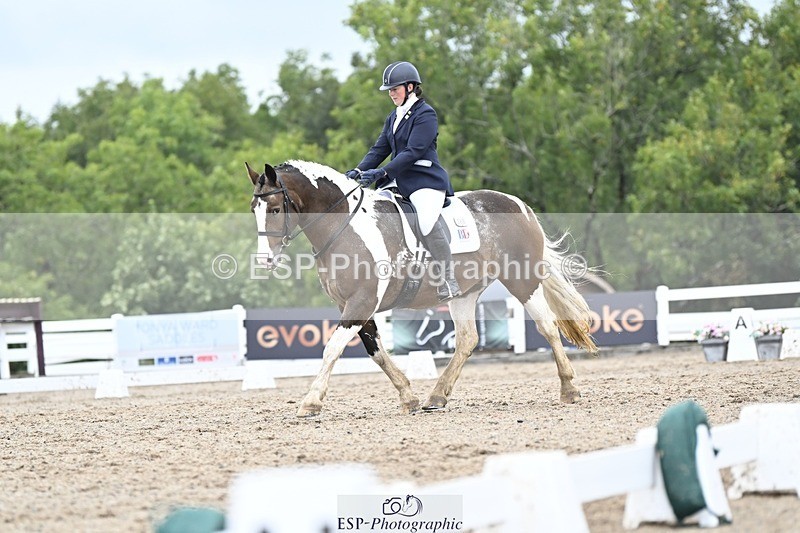 250907-123549-08051 - 080-Rebecca.MorrisSally.XIII