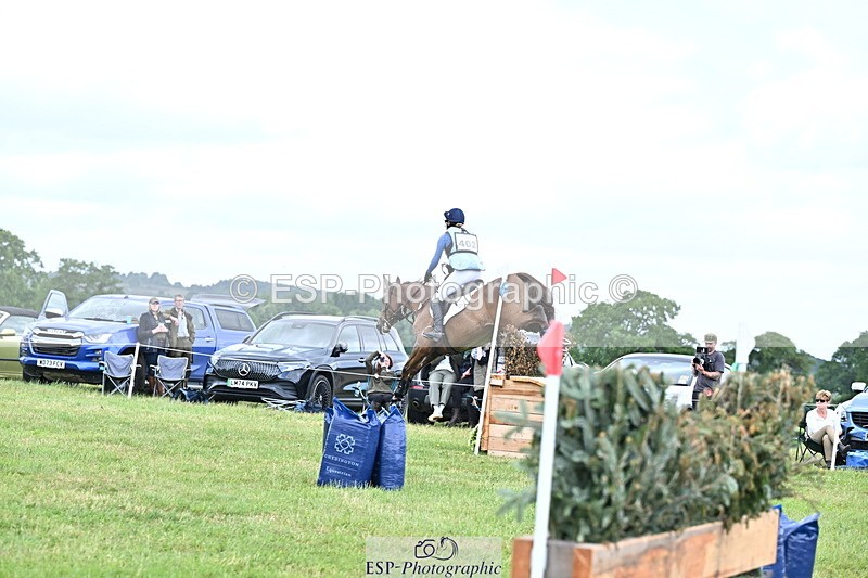 250525A-121256-15962 - D-402-Isabelle.Cook-CYMOON.F.Z